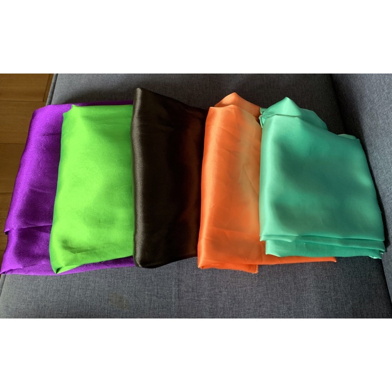 Quần áo dài phi bóng L xanh