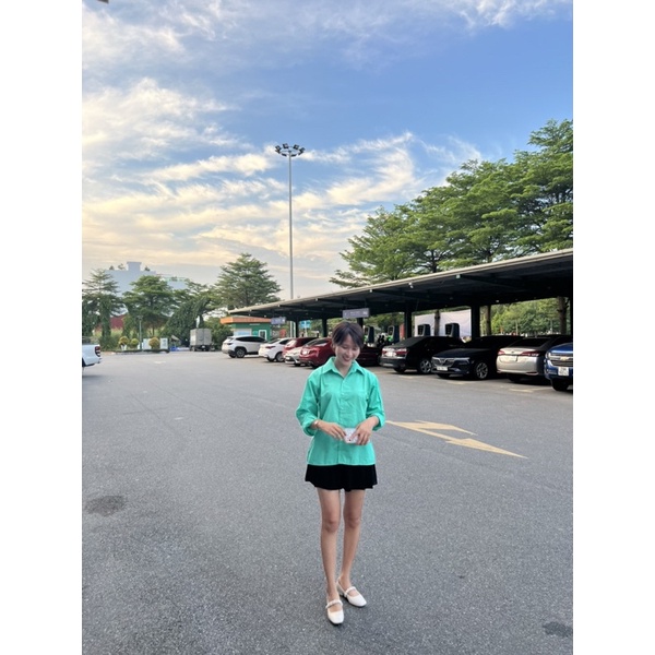 Áo đang sale chất đẹp lắm nha kèm ảnh thật. Shop mới nên sale sản phẩm lấy tương tác vintage