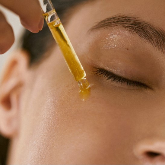 Tinh dầu dưỡng hoa cam hữu cơ sáng da Aromatica Neroli Brightening Facial Oil 30ml