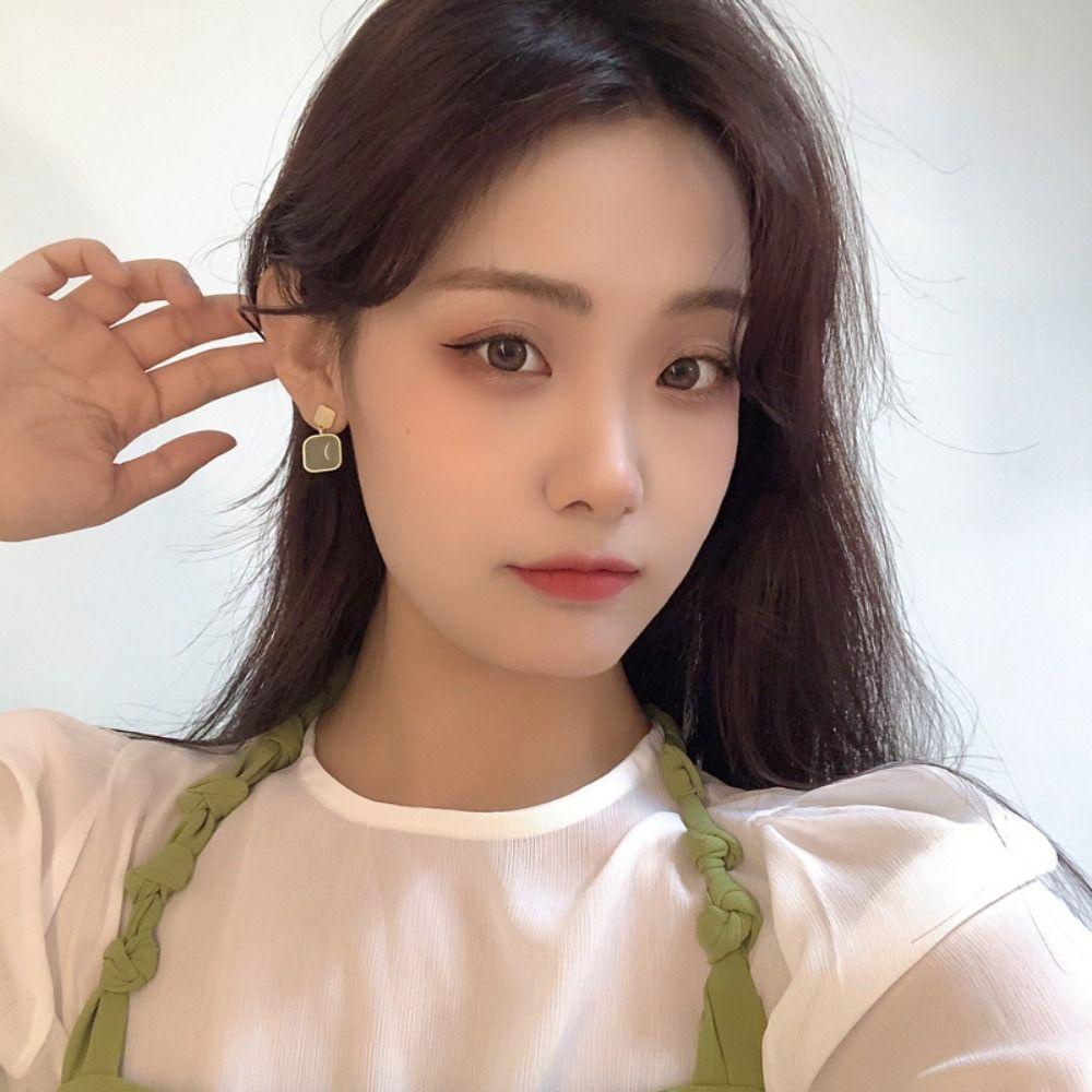 Khuyên Tai Hình Vuông Phong Cách Pháp Cổ Điển Thời Trang Cho Nữ