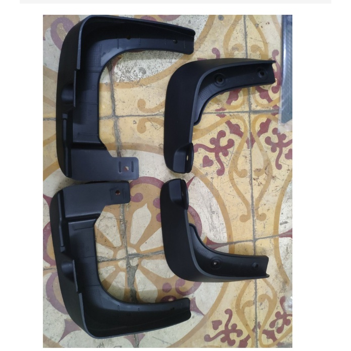 Chắn bùn bánh i10 2014-2020