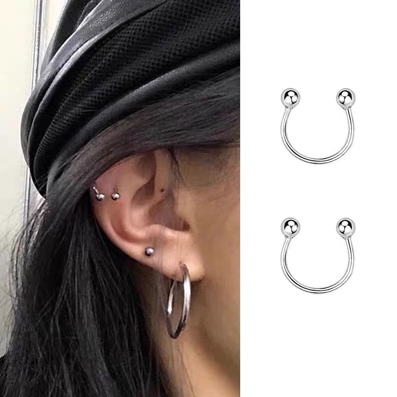 Khuyên Tai Thép Titan Hình Chữ U Phong Cách Hip Hop Cho Nam Nữ