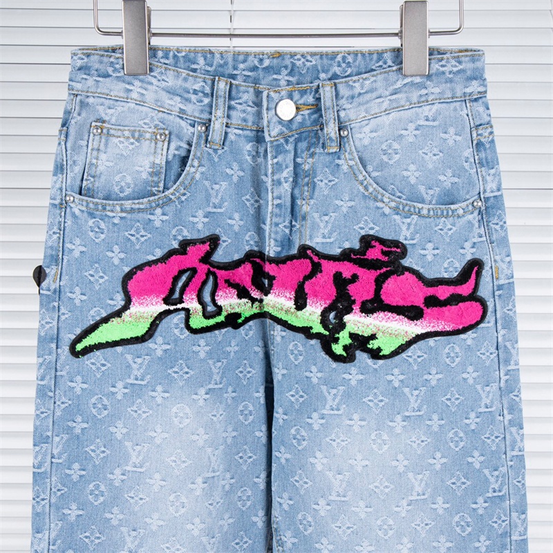 Quần Jean Nam Ống Đứng Thêu Họa Tiết Louis Vuitton 100% Chính Hãng