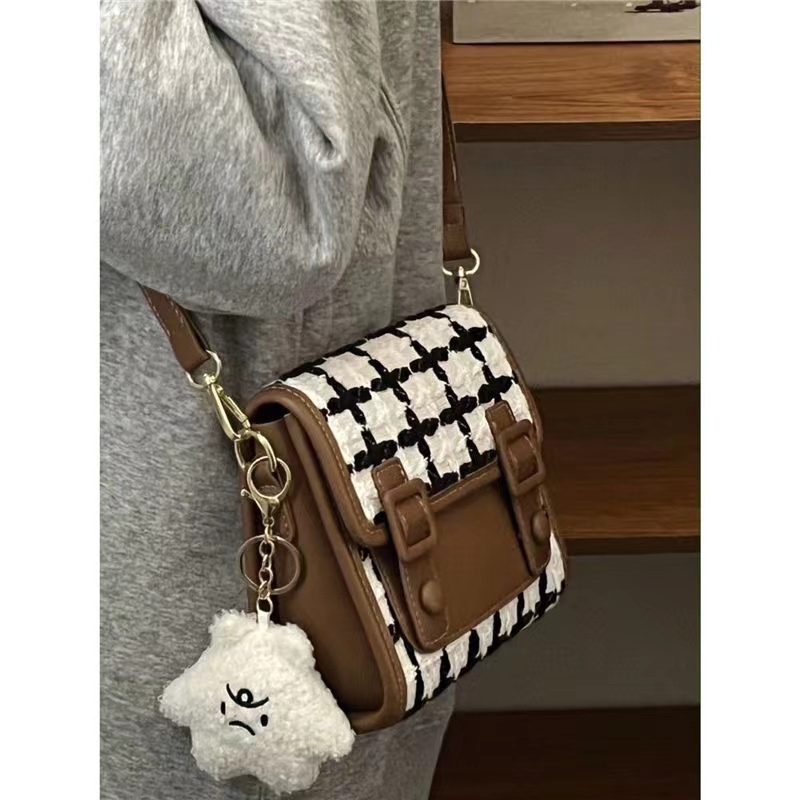 Túi Đeo Vai Họa Tiết Sọc Caro Thiết Kế Mới Thời Trang Dành Cho Mù