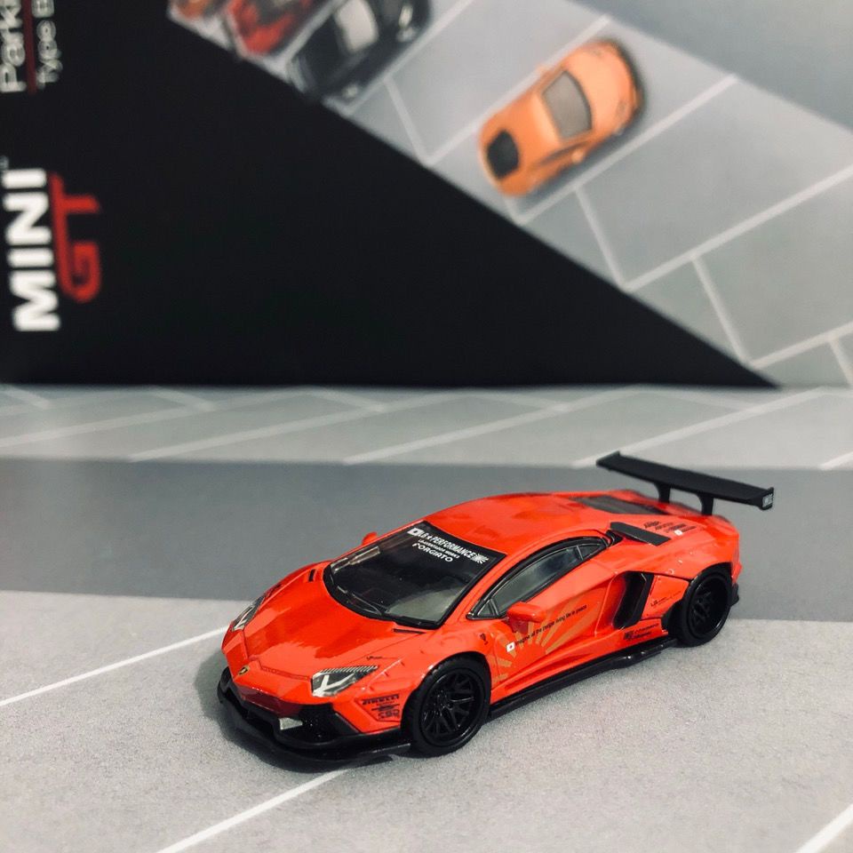 Mô Hình Xe Hơi Lamborghini Daniel Lkwk Evan Tỉ Lệ 1: 64