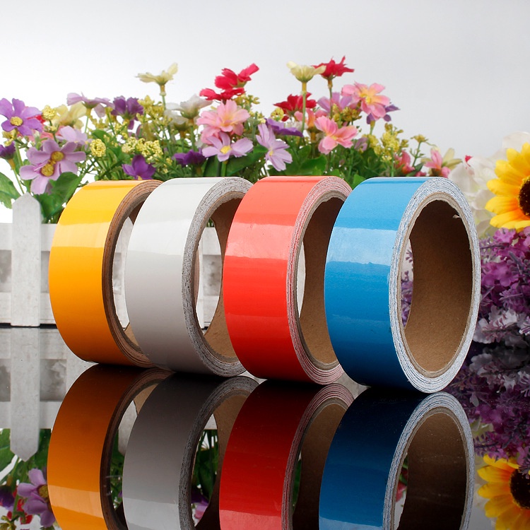 Băng Keo Dạ Quang Phát Sáng Băng Dính Trang Trí Dán Tường Nhiều Màu Sắc - 3 Mét 6 Giờ Hoạt Động