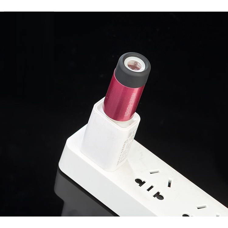 Đèn pin siêu mini kiêm móc khóa