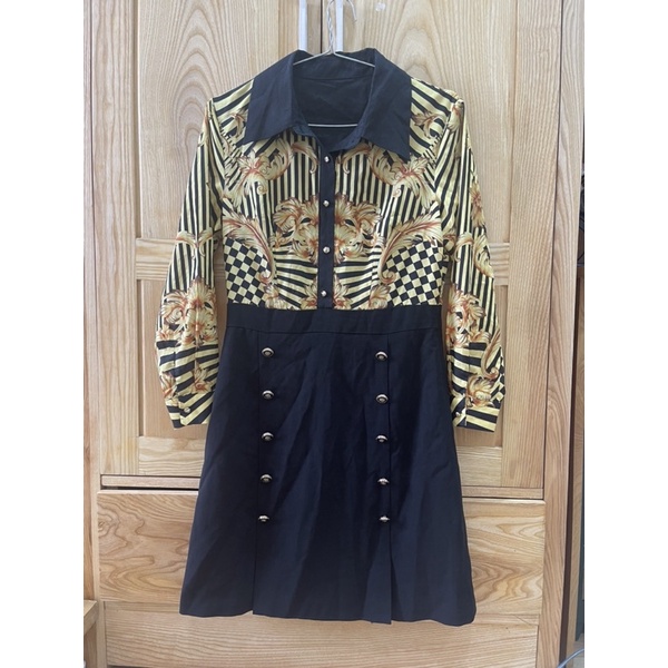 Váy size M