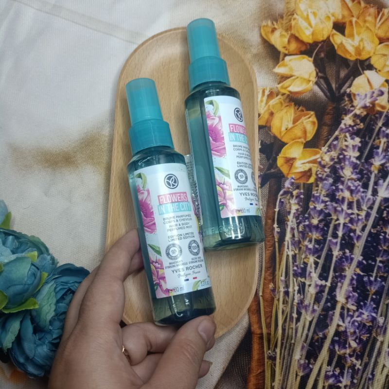 Xịt thơm body và tóc FLOWERS IN THE CITY của Yves Rocher Pháp 100ml