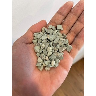 Đá khoáng Zeolite rải mặt - Vật liệu lọc trải nền hồ cá
