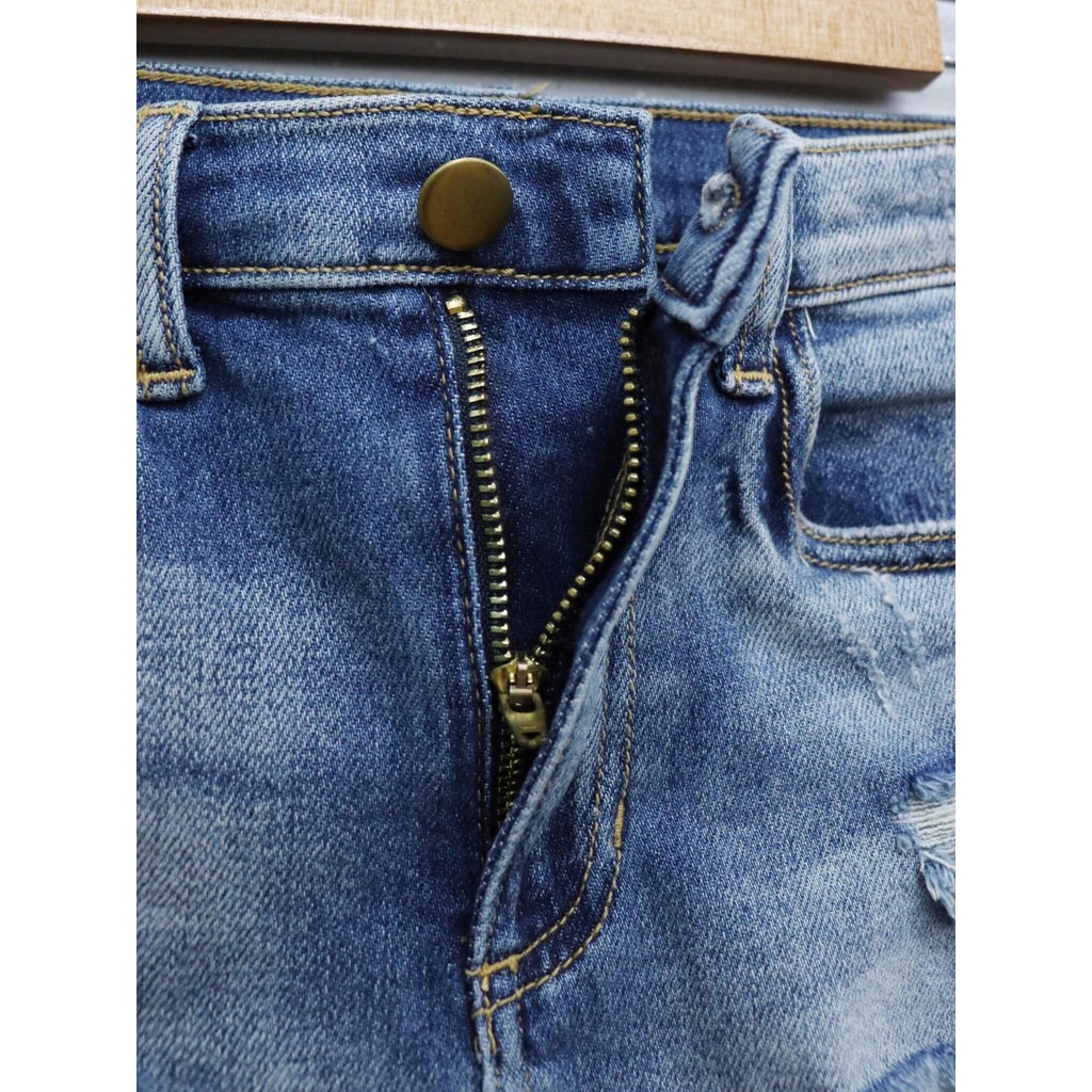 C0301 - Quần short jean Old Navy rách lai tua rua wash
