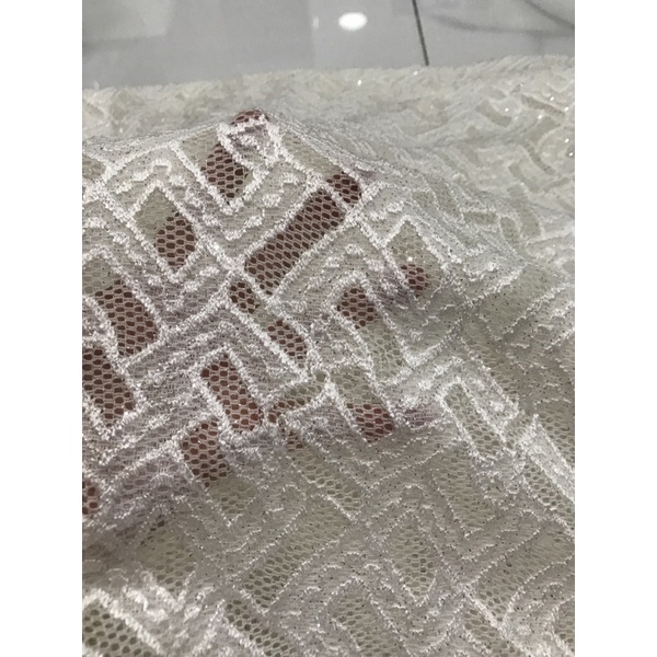 Vải ren trắng nhũ kim tuyến co dãn 4 chiều mềm rũ đẹp thời trang may đầm váy ,áo dài -giá 1m (khổ 1m5)