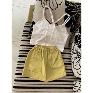 Set áo dây crop chân váy da