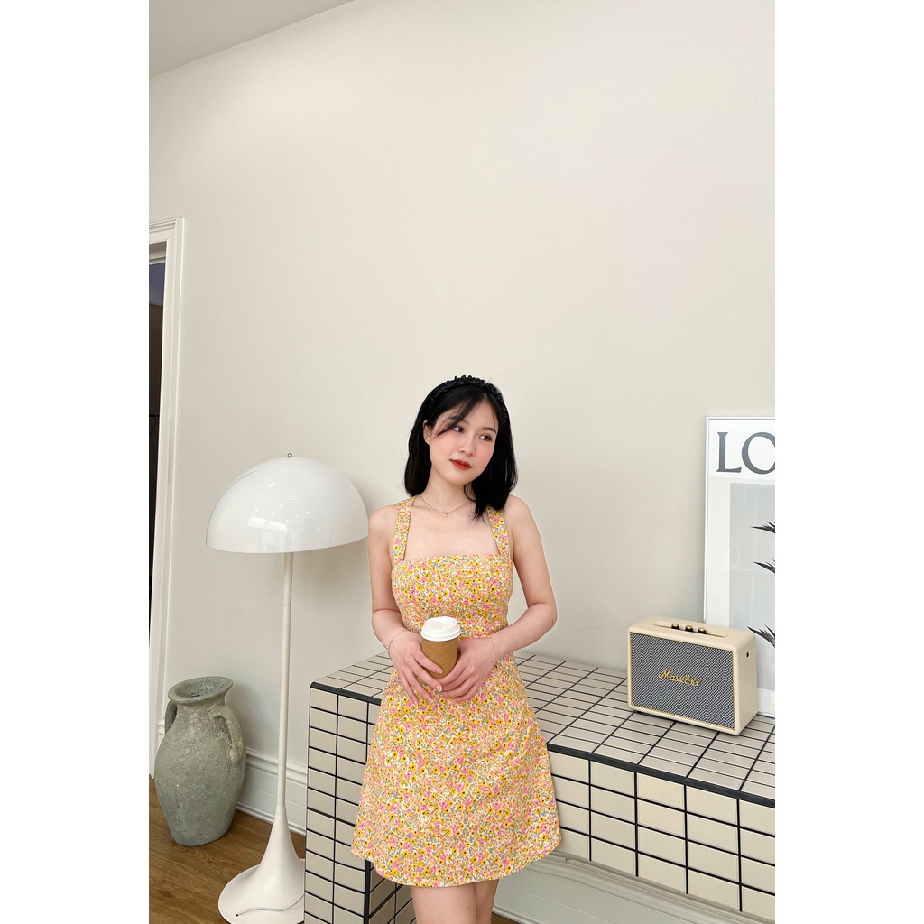 JOLIN | 𝐌𝐄𝐑𝐘 𝐃𝐑𝐄𝐒𝐒 - Đầm ngắn 2 dây chéo lưng hoa nhí dáng xòe nhẹ màu cam hoa vàng