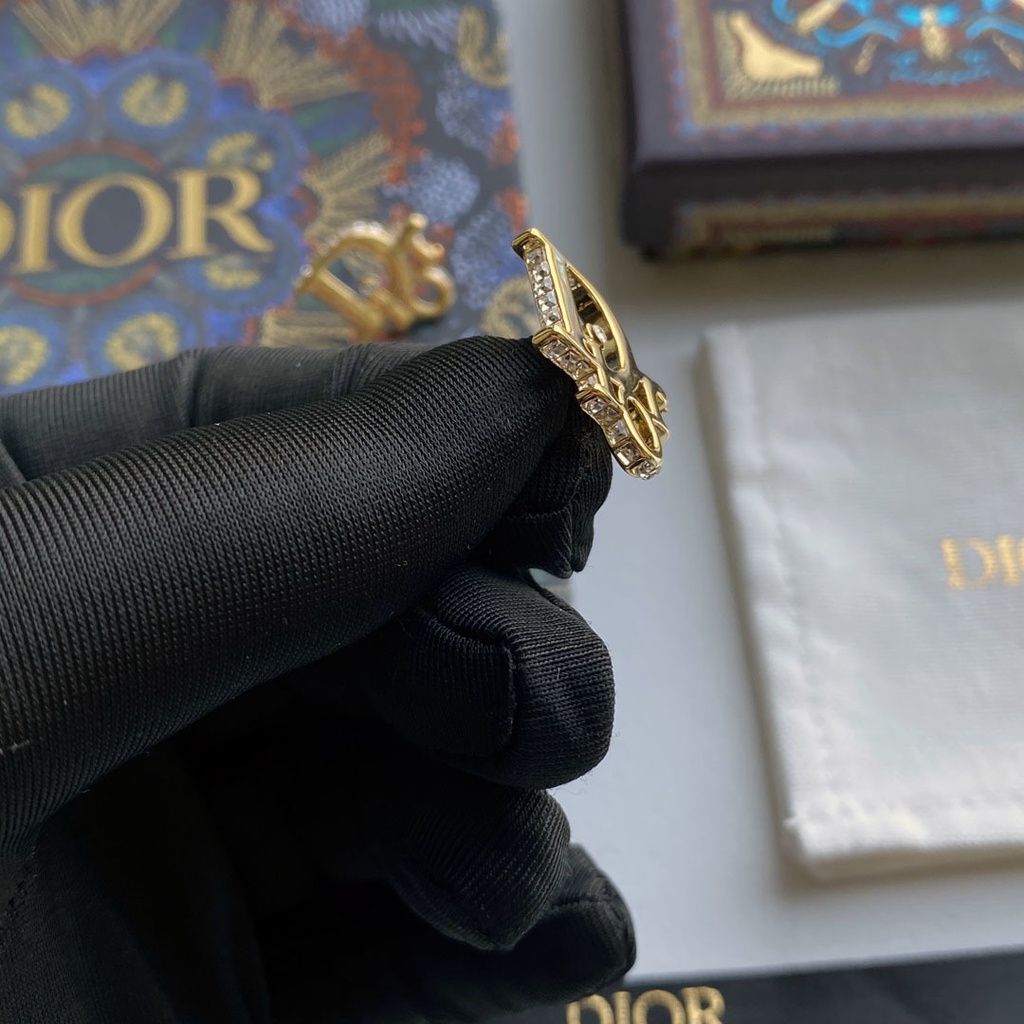 Khuyên Tai Tròn Khắc Chữ Dior Bằng Thép Titanium Thời Trang Cho Nữ