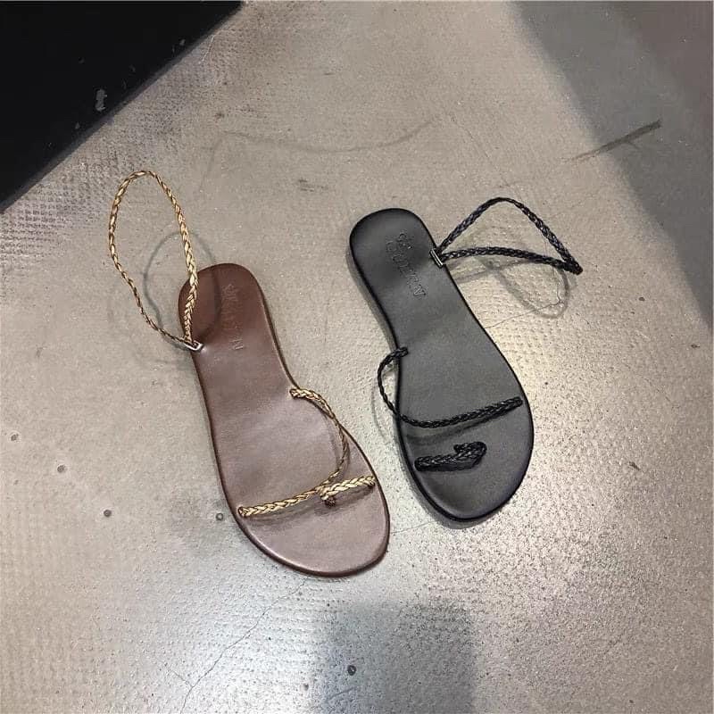 Sandal dây mảnh mùa hè