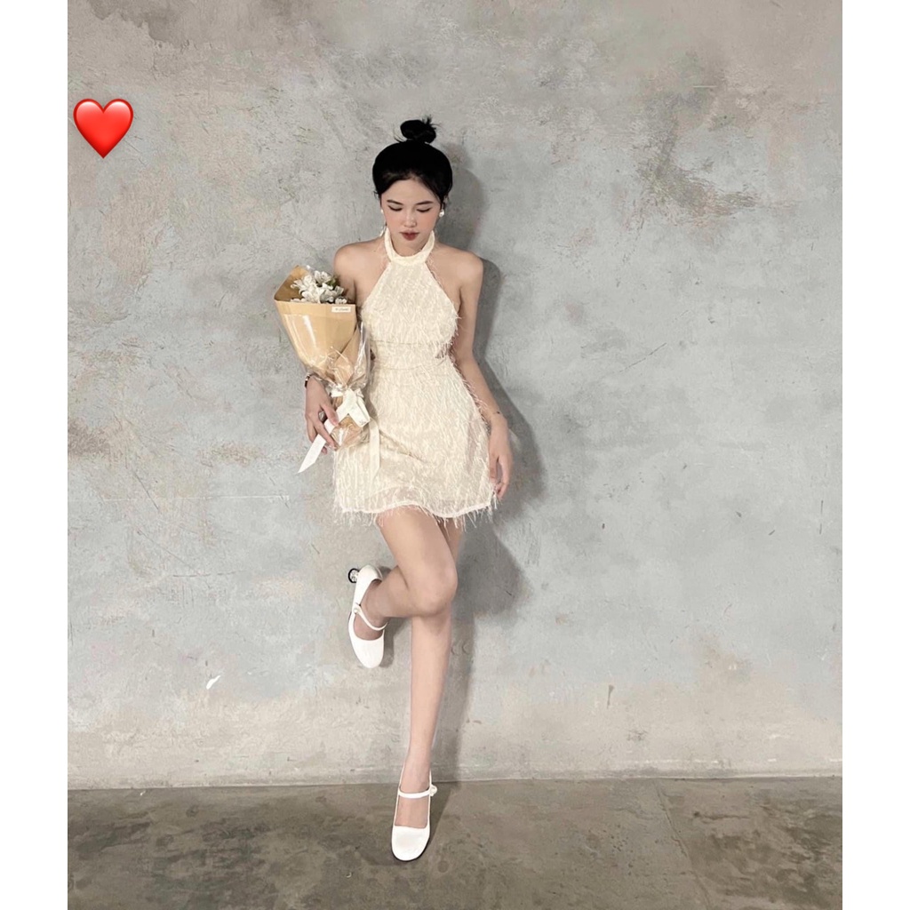 Đầm yếm lông hở lưng 1 dây ngang dáng ngắn xòe nhẹ cực hot , chất lông mềm mát