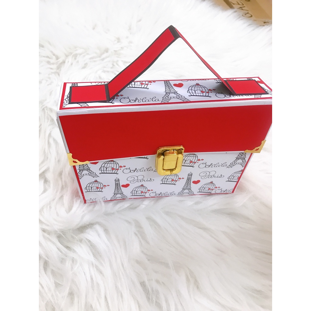 Scrapbook hình chiếc túi xách độc lạ chứ 50 hình