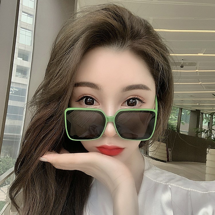 Kính Mát Gọng Vuông Lớn Chống Tia UV Thời Trang Cho Nữ