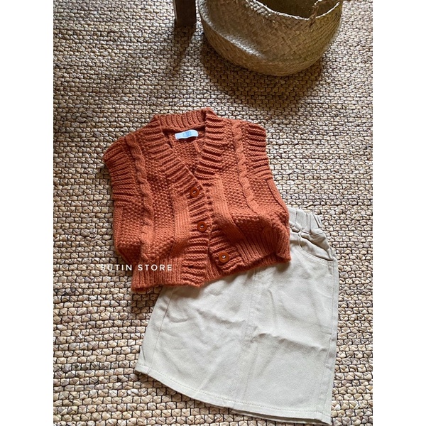 Áo gile len cho bé