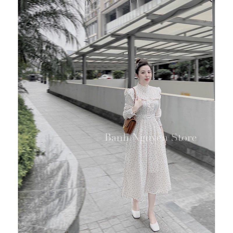 Váy voan cổ bèo cúc ngọc