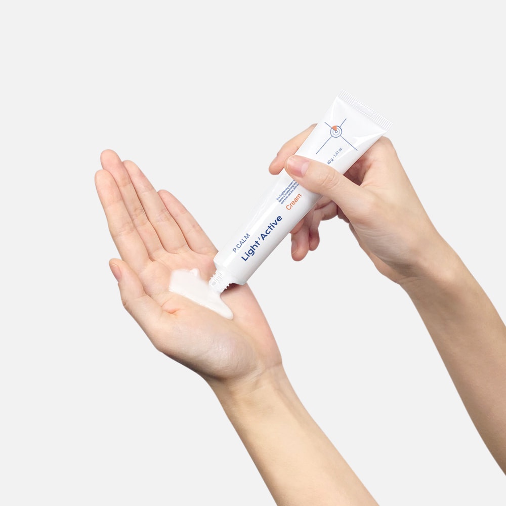 Kem dưỡng da trắng sáng P.CALM Light Active Cream 40g