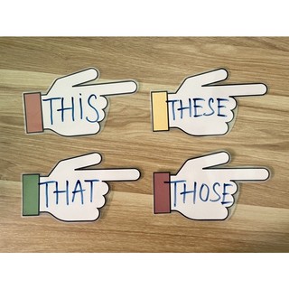 Đại từ chỉ định this that these those, có nam châm bảng từ