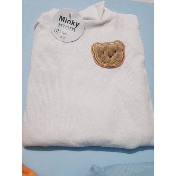 Bộ dài tay cổ 3 phân Minky mom len tăm thêu gấu xinh xắn cho bé mặc thu đông