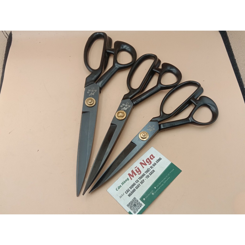 Kéo cắt vải cán nhựa yongli số 8 9 10 11 12 ( lưỡi trắng đen ngẫu nhiên )