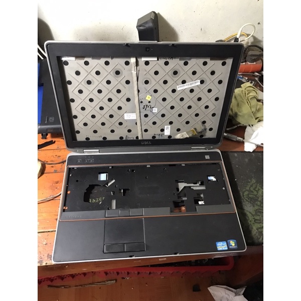 bộ vỏ laptop dell latitude e6520 thiếu mặt C cũ đẹp