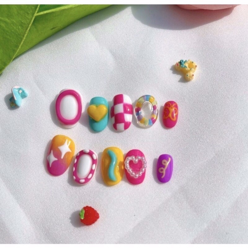 Móng mẫu from Hàn