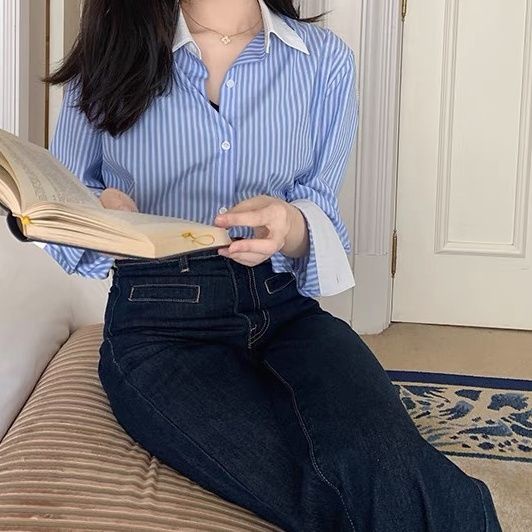 Áo Sơ Mi Dài Tay Họa Tiết Kẻ Sọc Phối Màu Trắng Xanh Thời Trang Phong Cách Mới Cho Nữ