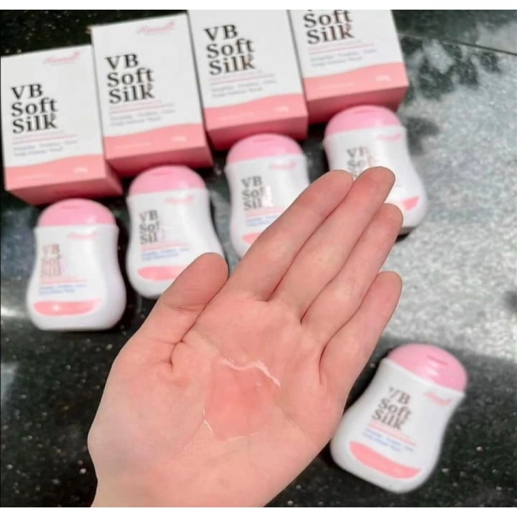 Dung Dịch Vệ Sinh Phụ Nữ Dịu Nhẹ Thơm Mát Hana Soft Silk Hanayuki 150gr