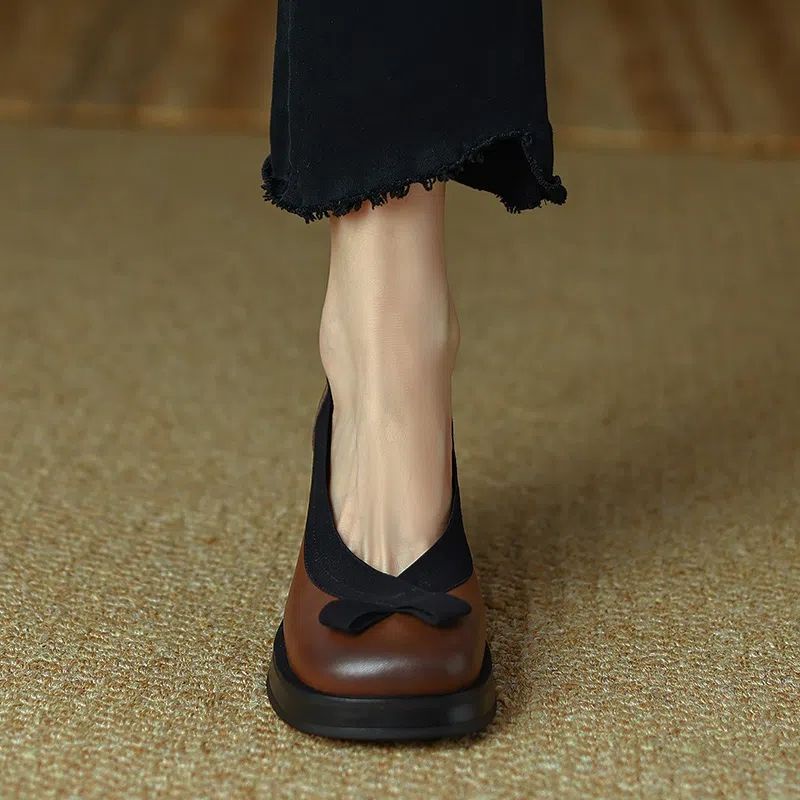 Giày Cao Gót Mary Jane Gót Dày Phẳng Cài Khóa Màu Nâu Phong Cách Mới Mùa Thu Cho Nữ