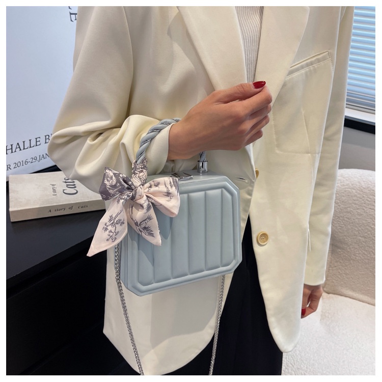 Túi Xách Nữ Đeo Chéo Hình Hộp Phối Nơ Lụa Xinh Xắn
