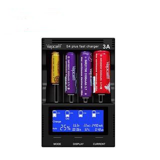 Cục sạc thông minh WURKKOS Vapcell S4 + 4 khe cắm max 3A thích hợp cho pin 10440 14500 16340 18650 21700 Và 26650