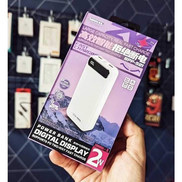 Sạc dự phòng pin dự phòng 20000ma remax đầy đủ đầu ra vào các dòng máy hiện tại trên thị trường, bảo hành 12 tháng