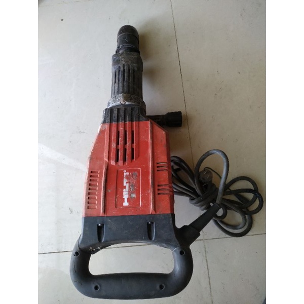 máy đục phá bê tông hilti te905avr