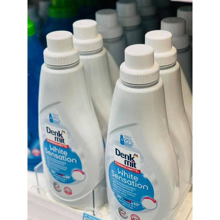 Nước giặt tẩy quần áo trắng Denkmit White Sensation 1L