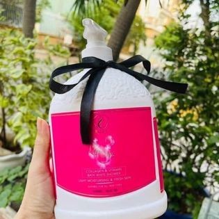 Sữa tắm Ruby chai hồng 1200ml