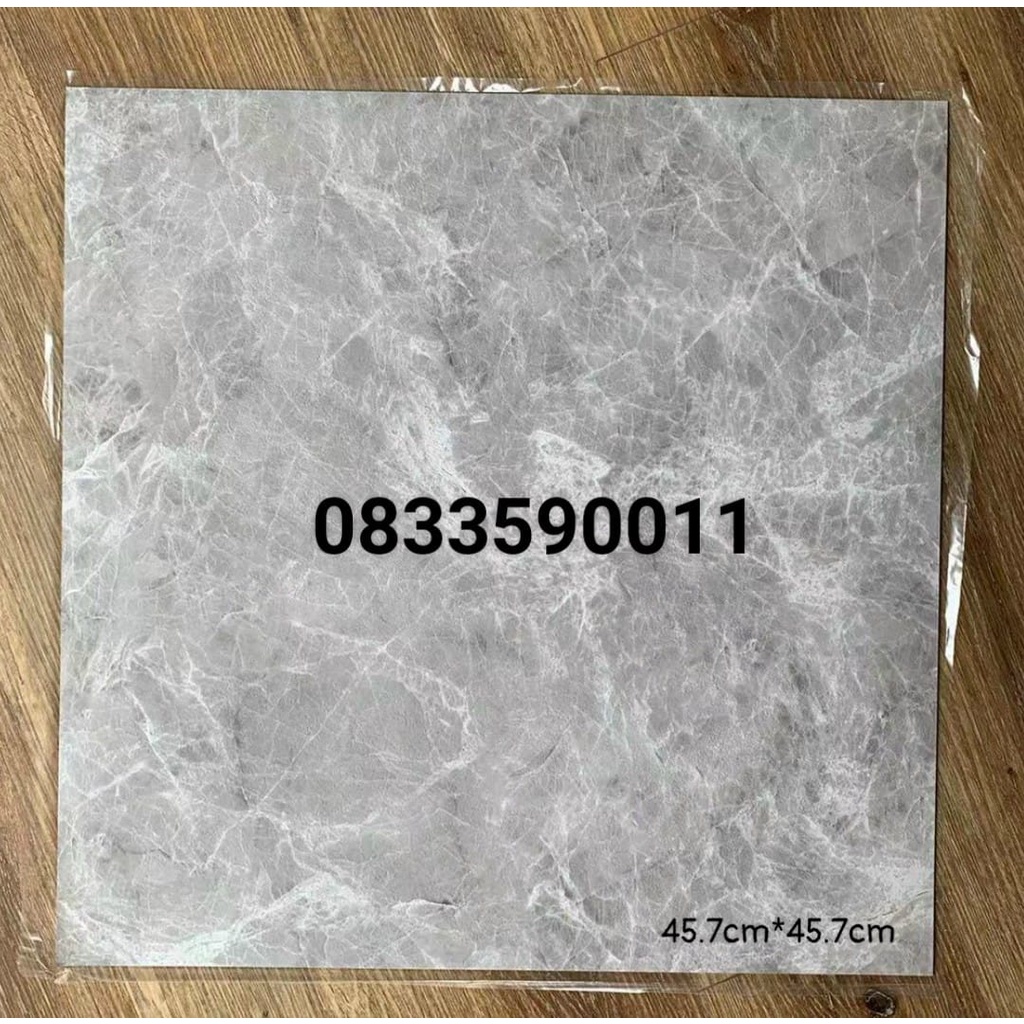 Miếng dán sàn thông minh có keo sẵn tiện lợi, kích thước 45.72cm*45.72cm*2mm