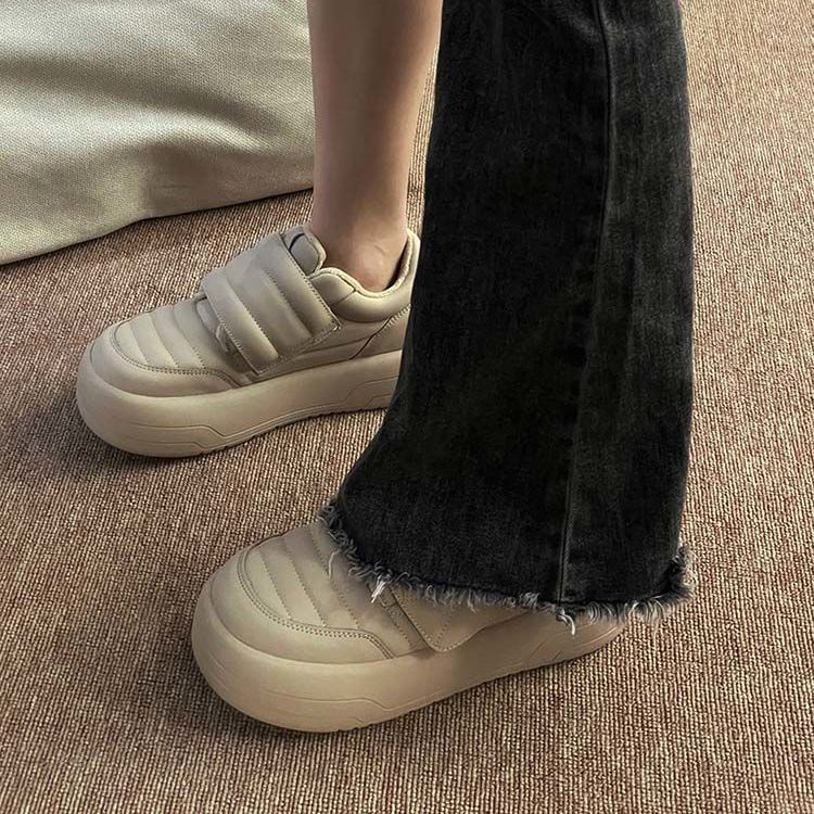 Giày sneaker giày bánh mì Giày Bánh Mì Khóa Dán Đế Dày Tăng Chiều Cao Mùa Đông Phong Cách Mới 2022 Cho Nữ