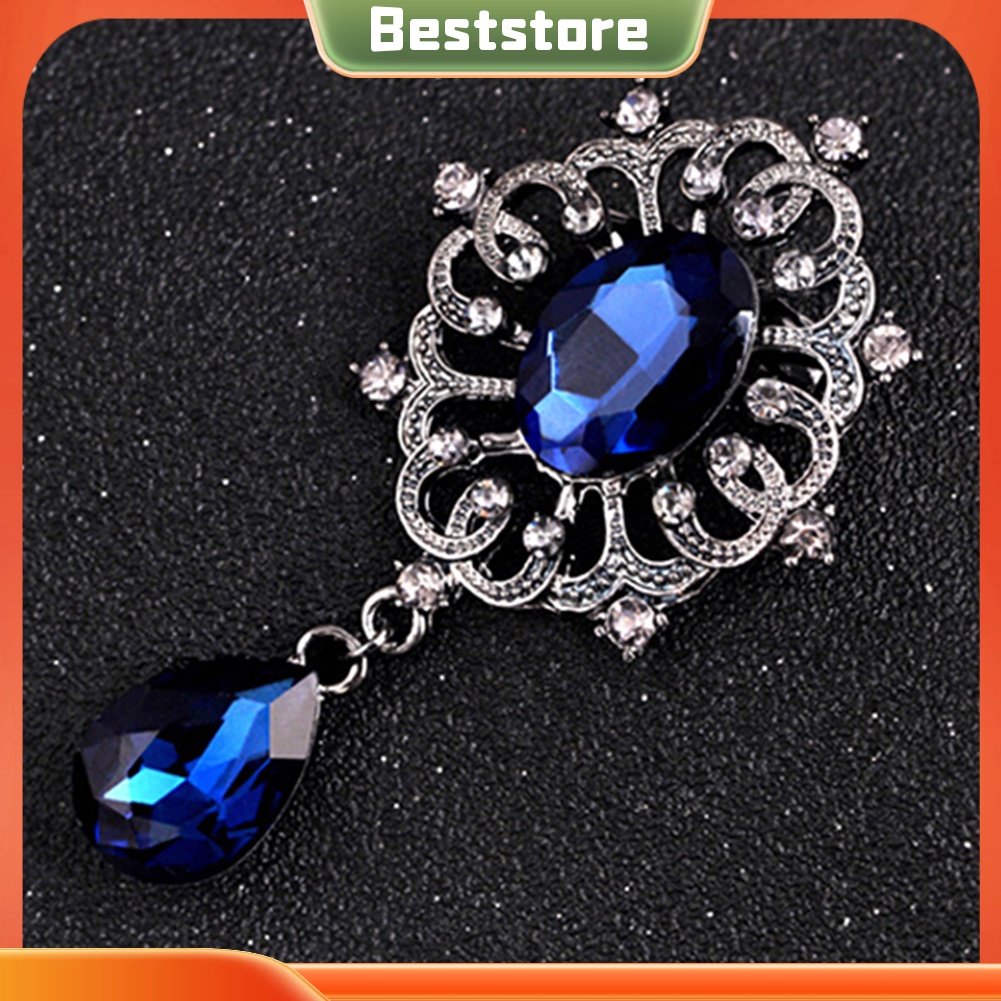 Ghim cài áo hình tròn đính đá sang trọng