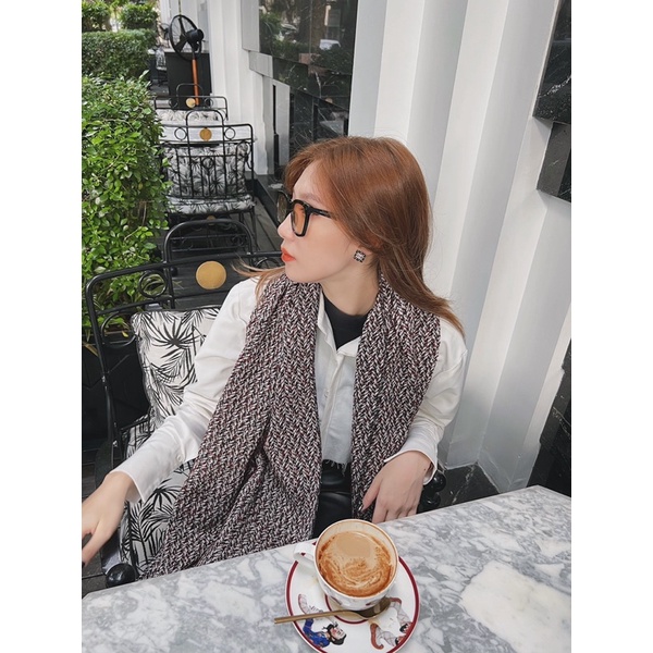 mẫu len sợi dệt mix màu trắng, đen, nâu, đỏ