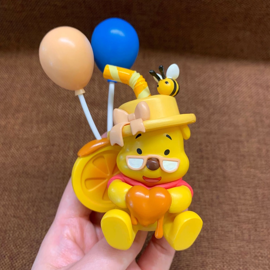 Siêu Chất Lượng Cao!Búp Bê Gấu Pooh Và Dâu Tây Trang Trí Bánh Kem Xinh Xắn