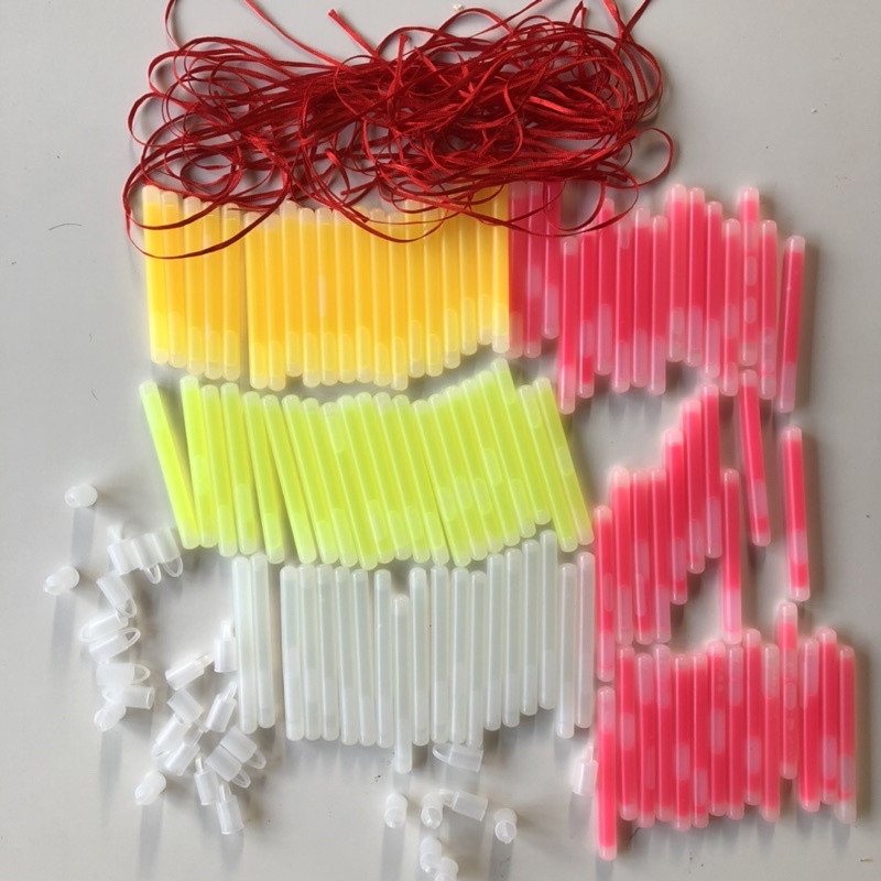 Que phát sáng dạ quang Glow Stick - Light Stick dài 10cm đường kính 1.0cm với màu sắc ngẫu nhiên phù hợp cho buổi party