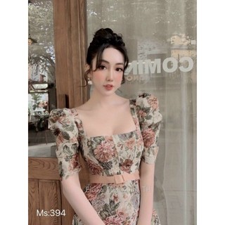 Đầm ngắn dáng xòe hoa