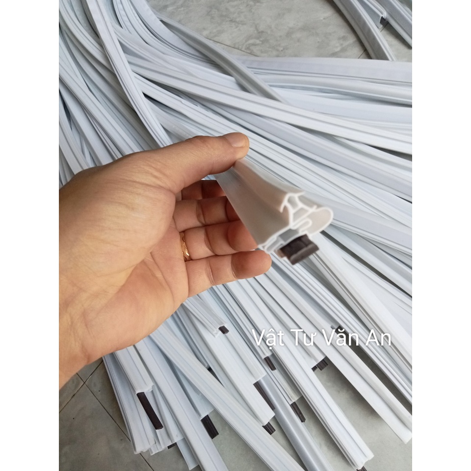 Roăng Tủ Lạnh Kiểu Gài , bắt vít dài 1m8