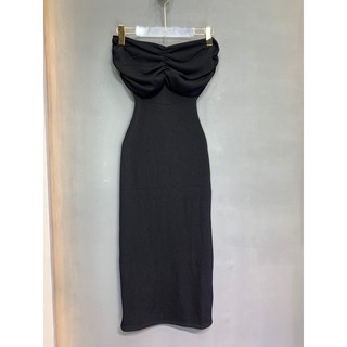 D169 - Đầm maxi trễ vai nhún