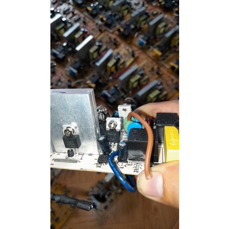 Mạch kích điện Tg 500. Vào 12vdc ra 220vac, 300w.